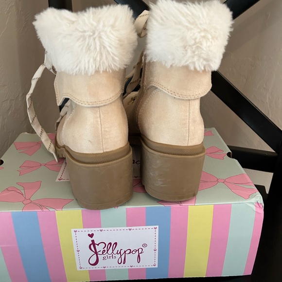 Girls Jelly Pop suede like boots with fur trim size 2m - Picture 4 of 7
